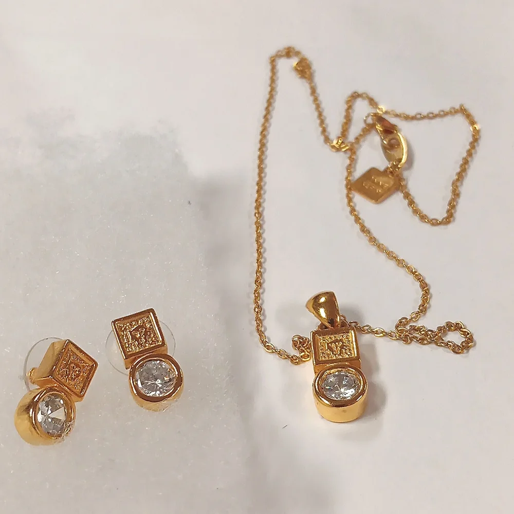 Signed AK Anne Klein lion logo stone pendant necklace & Earrings - Picture 4 of 6